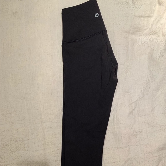 lululemon athletica Pants - Lululemon classic crop athletic leggings lululemon athletica Pants - Lululemon classic crop athletic leggings
